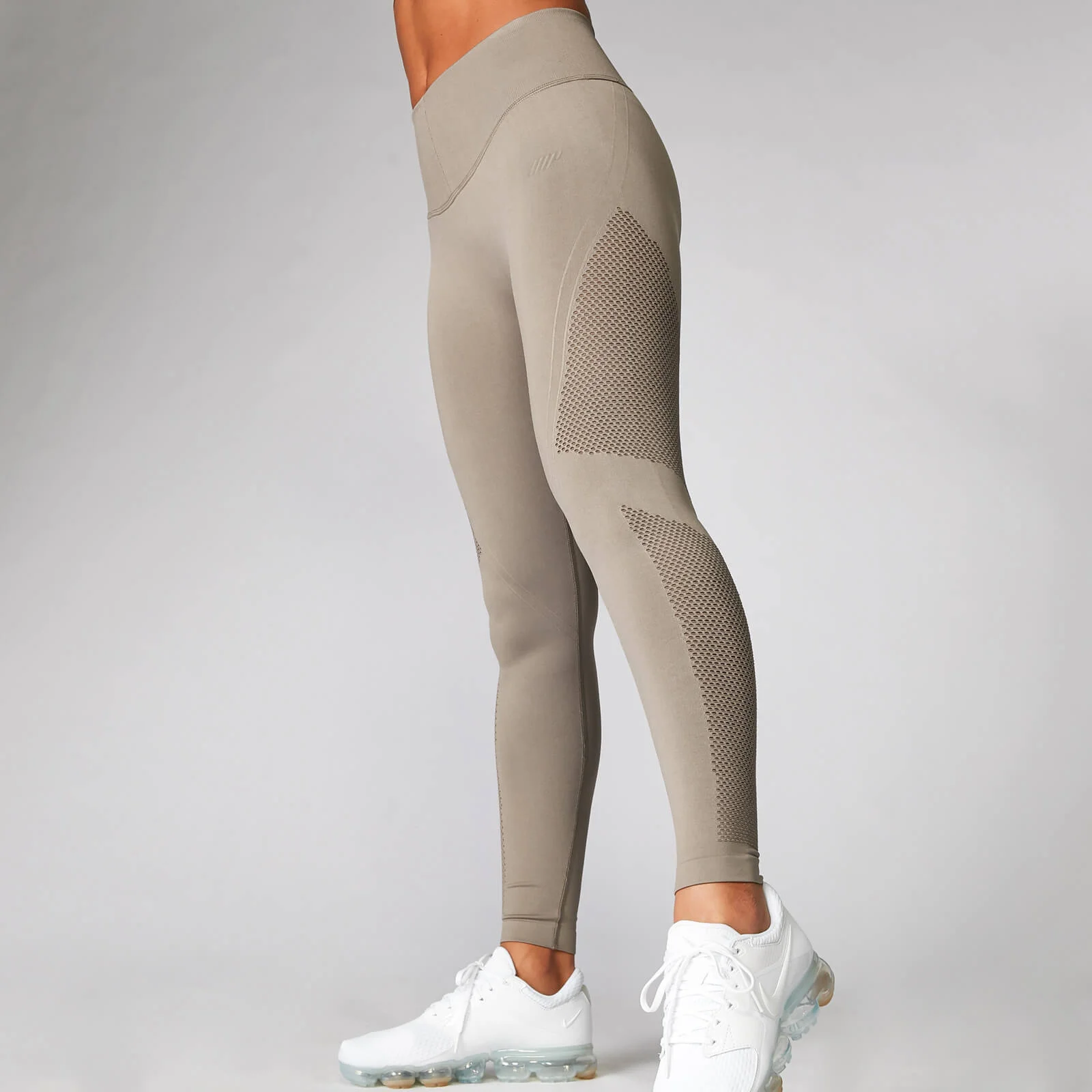 Myprotein Shape Seamless Leggings - Taupe - XS Slika 1