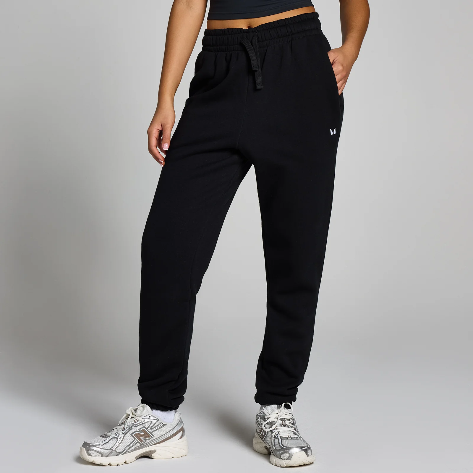 MP Women's Basics Joggers − ženski donji deo trenerke − crni - XS Slika 1