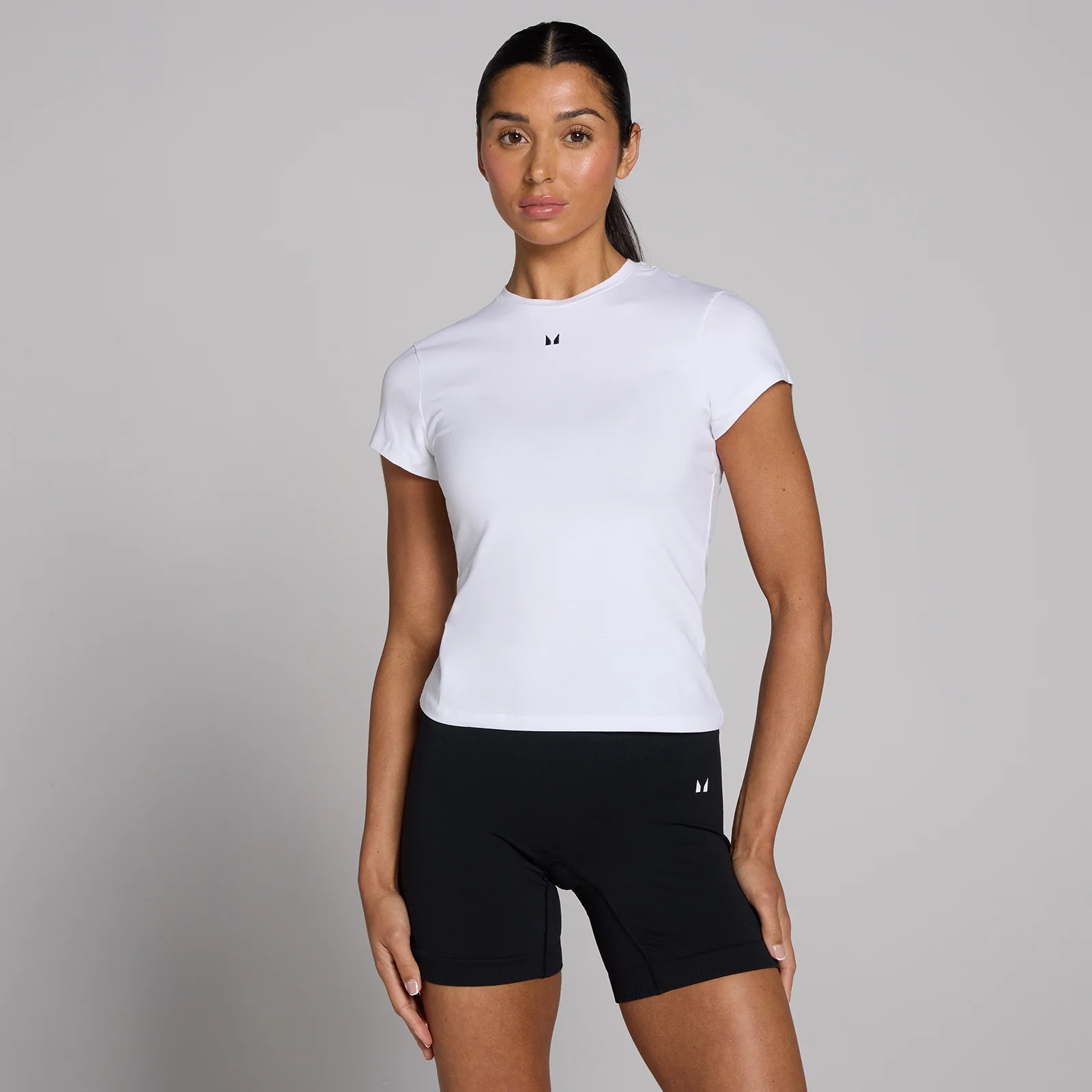 MP Women's Basics Body Fit Short Sleeve T-Shirt − ženska majica − bela - S Slika 1