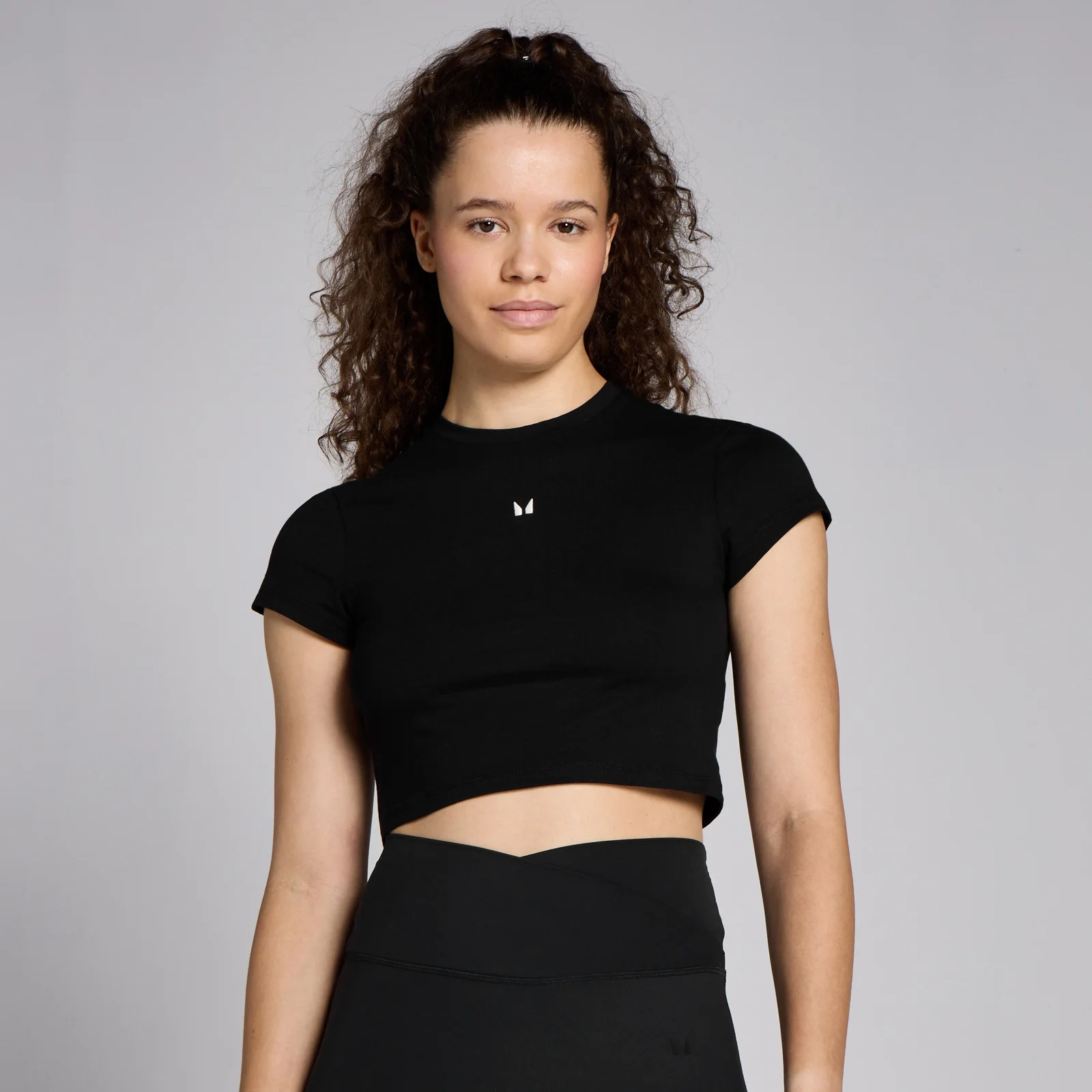 MP Women's Basics Body Fit Short Sleeve Crop T-Shirt − ženska majica − crna - L Slika 1