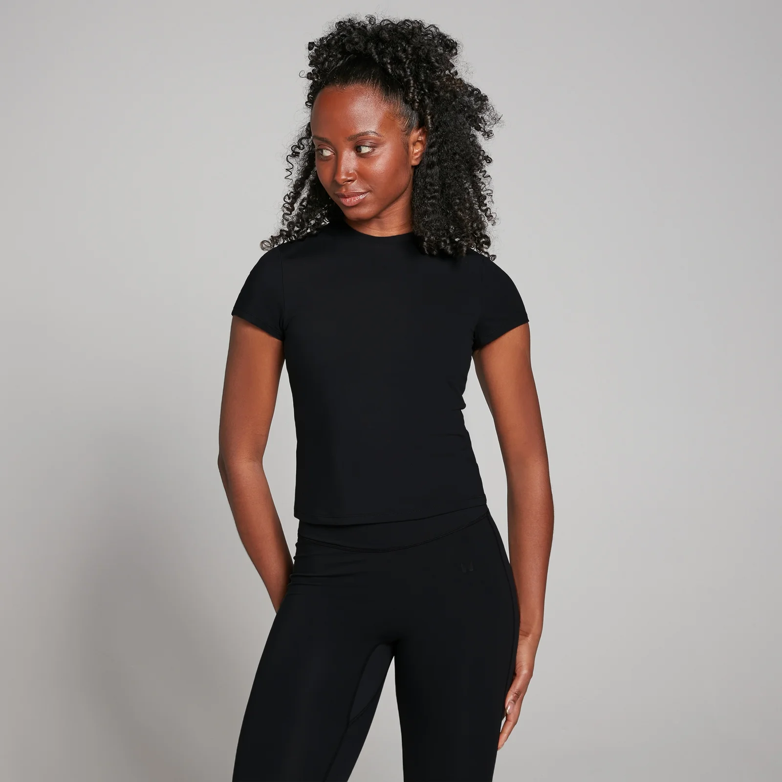MP Women's Tempo Body Fit Short Sleeve T-Shirt − ženska majica − crna - S Slika 1
