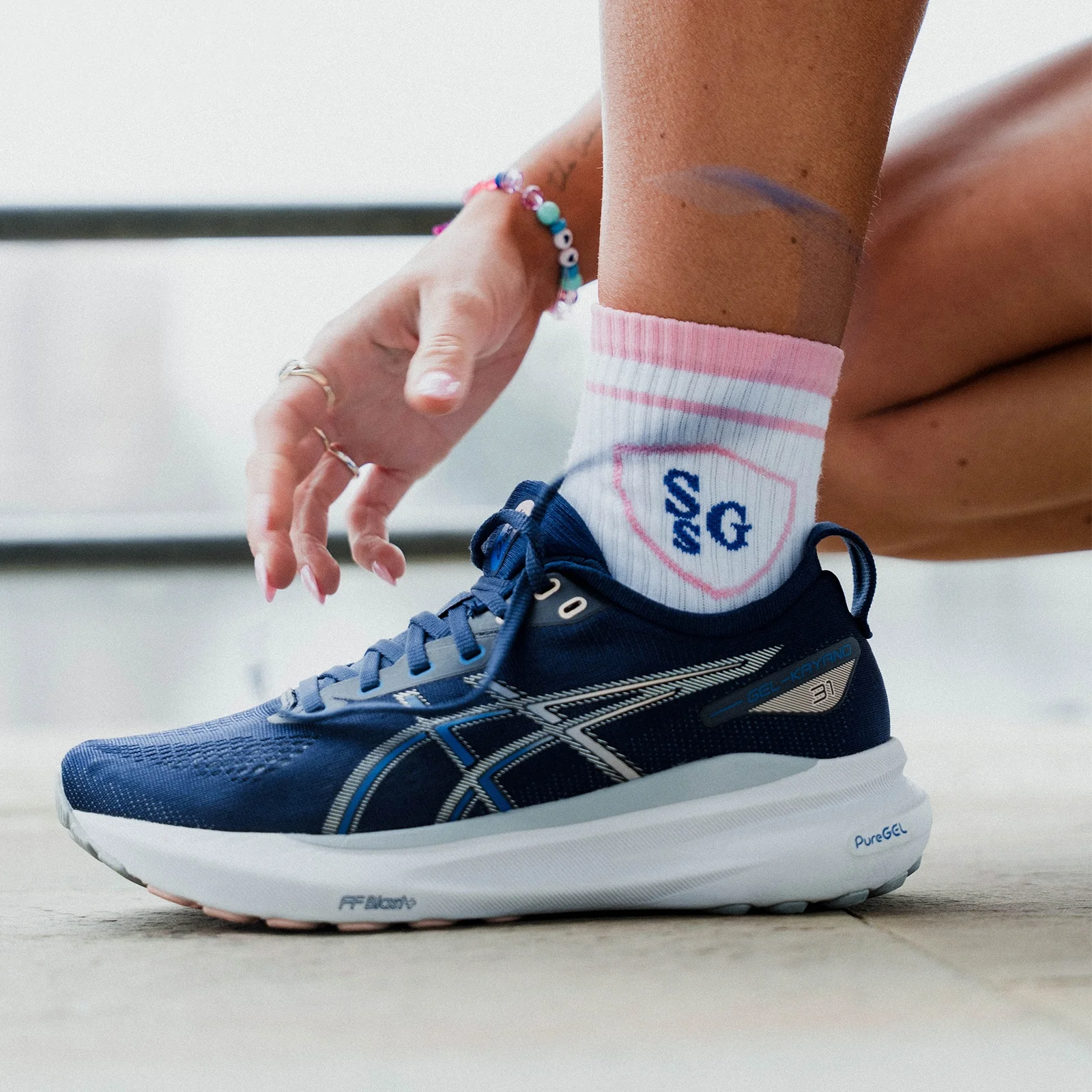 MP Strong Girl Society Crew Socks (1 pack) - ženske čarape (1 par) - bele - UK 2-5 Slika 1