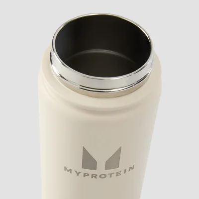 Myprotein Recycled Metal Flip Straw Bottle 500ml − boca sa slamčicom − krem Slika 6