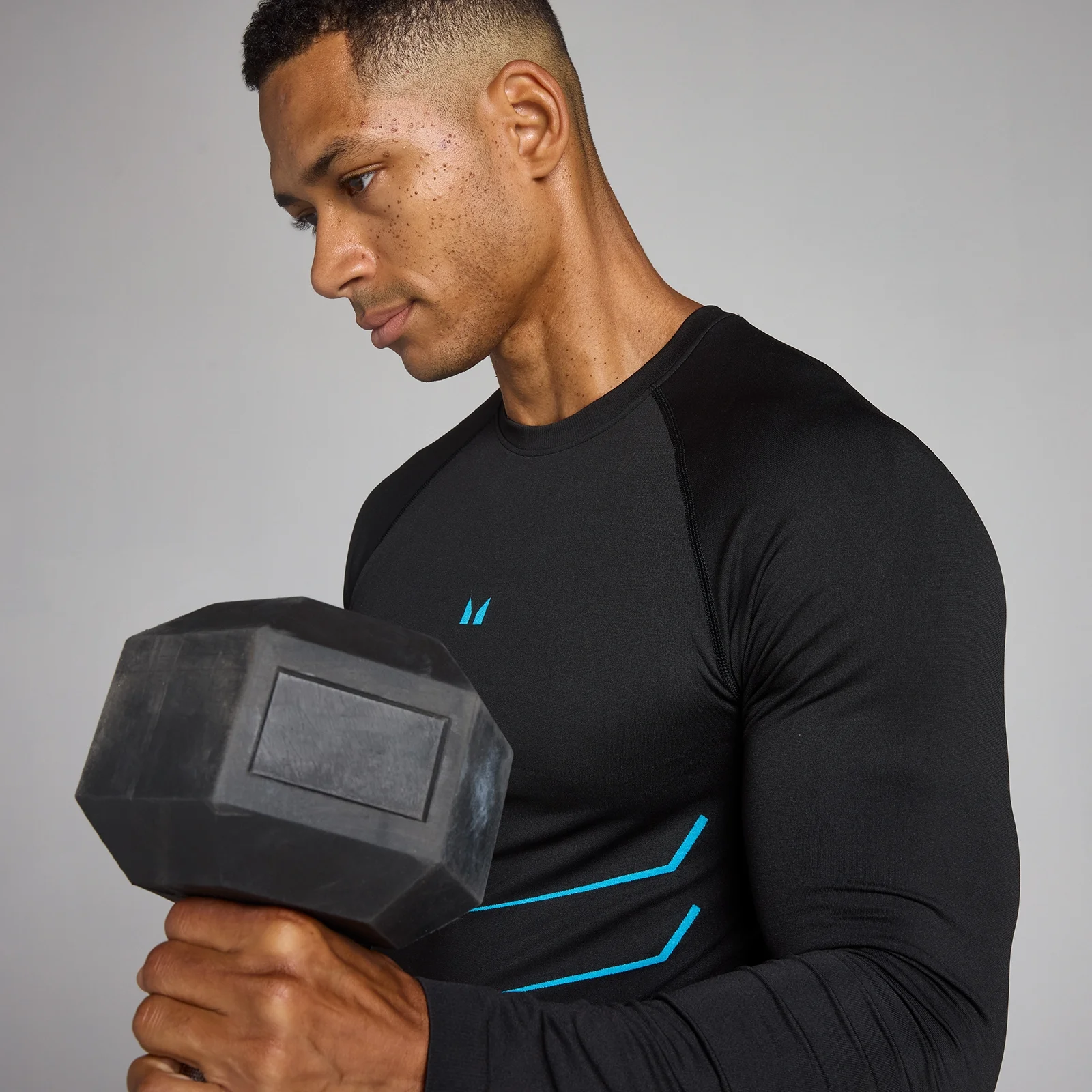 Lift bešavna majica dugih rukava Muscle Fit - Isprana crna/Power plava - L Slika 4