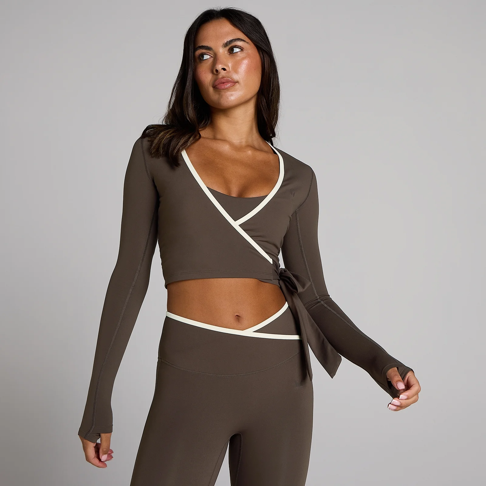 MP Women's Tempo Contrast wrap top - čokolada - M Slika 1
